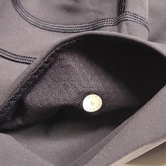 Lululemon Mix & Mesh Crop 21" Midnight In Navy Moroccan Blue/Light Horizon 4 - Picture 6 of 13